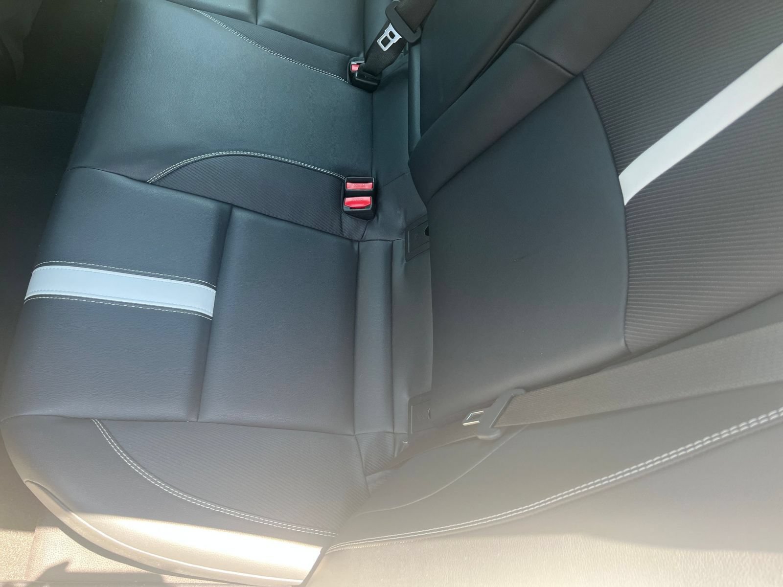 Used 2025 Toyota Camry SE FWD image 37