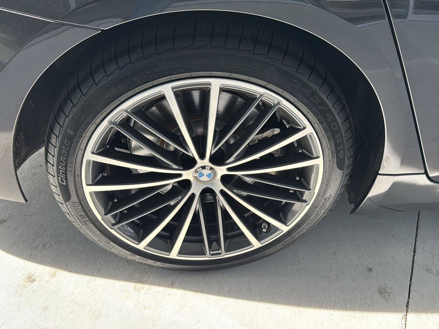 Used 2021 BMW 540i w/ M Sport Package image 35