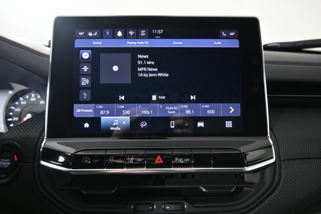 New 2026 Jeep Compass Limited image 25