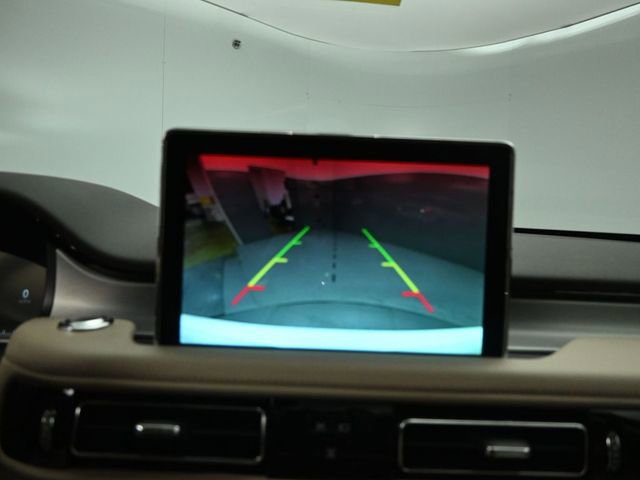 Used 2023 Lincoln Aviator AWD w/ Premium Package image 12