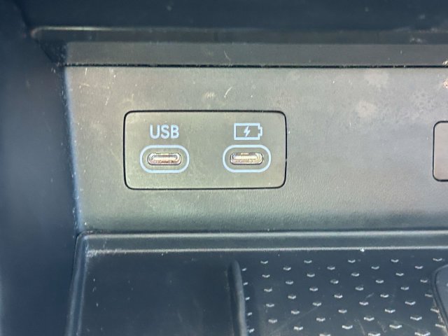 Used 2025 Genesis GV80 2.5T Standard AWD/4WD image 26