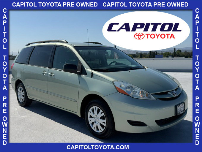 Used 2009 Toyota Sienna LE FWD image 1