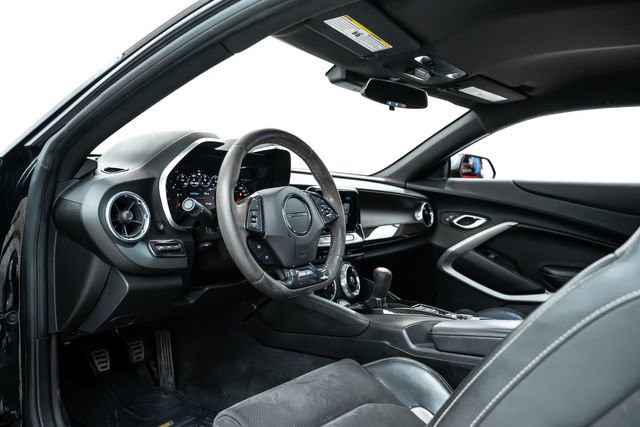 Used 2018 Chevrolet Camaro SS image 15