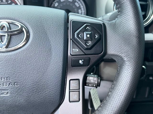 Used 2020 Toyota Tacoma TRD Off-Road w/ TRD Premium Off Road Package AWD/4WD image 50
