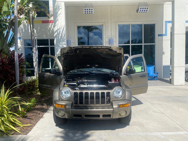 Used 2003 Jeep Liberty Limited image 17