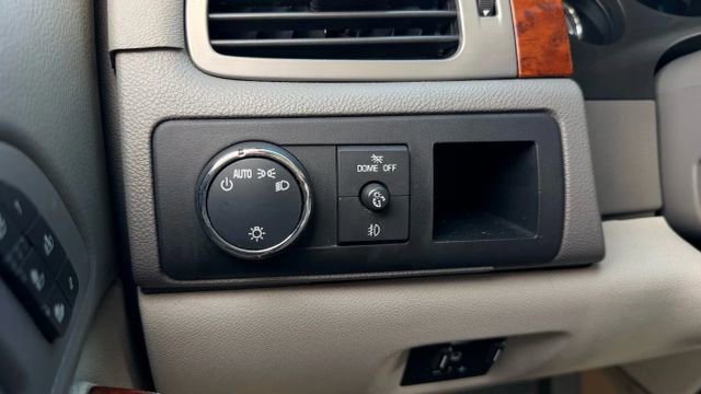 Used 2013 Chevrolet Tahoe LTZ image 38