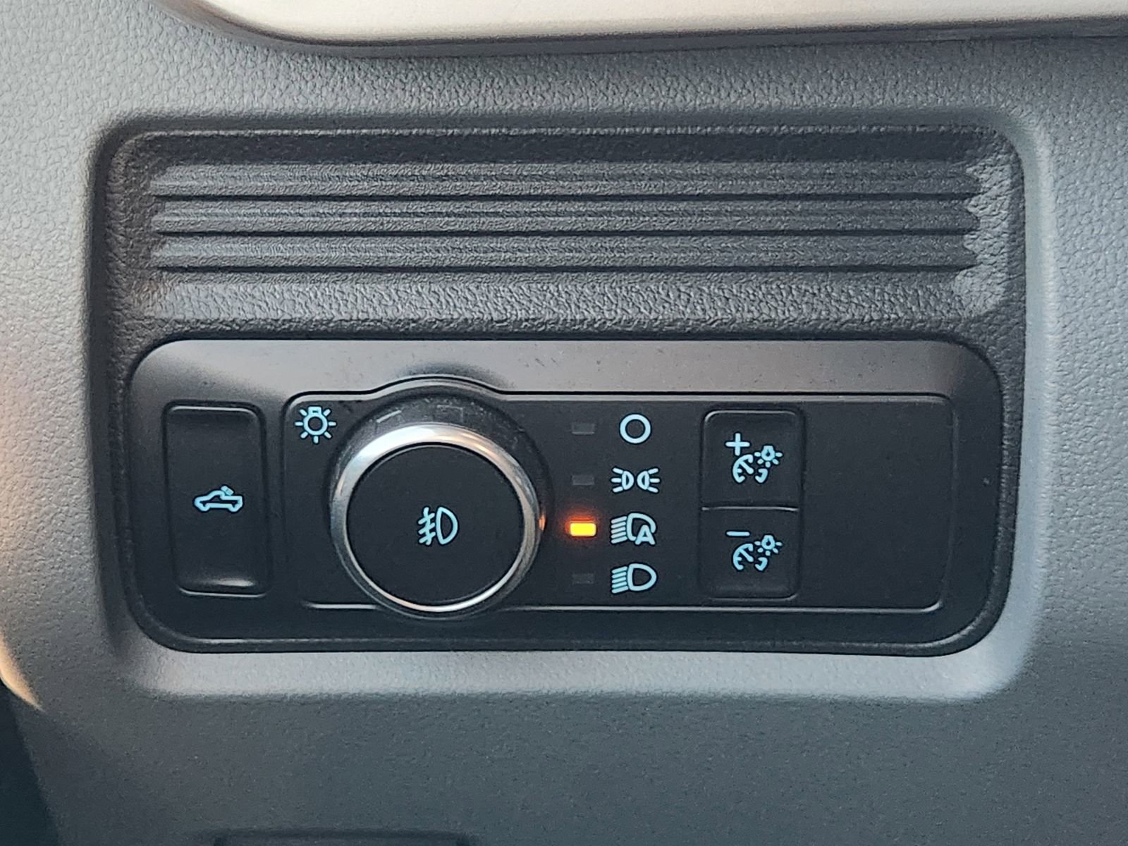 Used 2023 Ford F350 XLT image 23