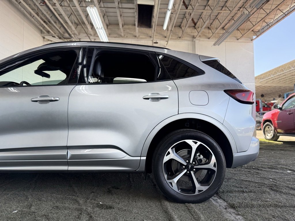 Used 2023 Ford Escape ST-Line Select w/ Tech Pack #2 image 11
