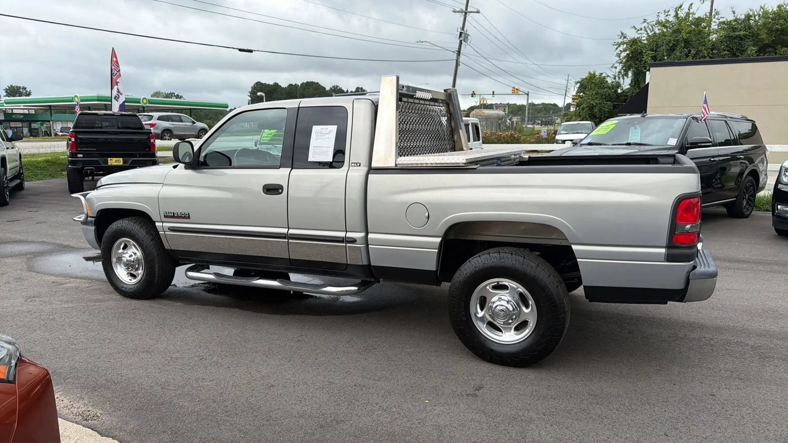 Used 2000 Dodge Ram 2500 Truck 2WD Quad Cab image 3
