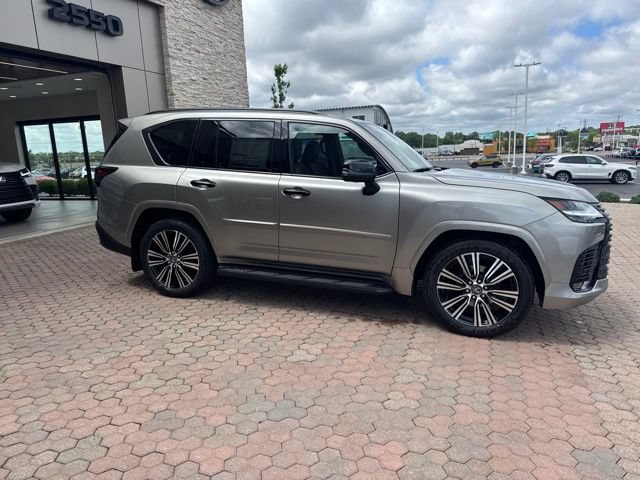 New 2026 Lexus LX 600 4WD w/ Appearance Package image 6