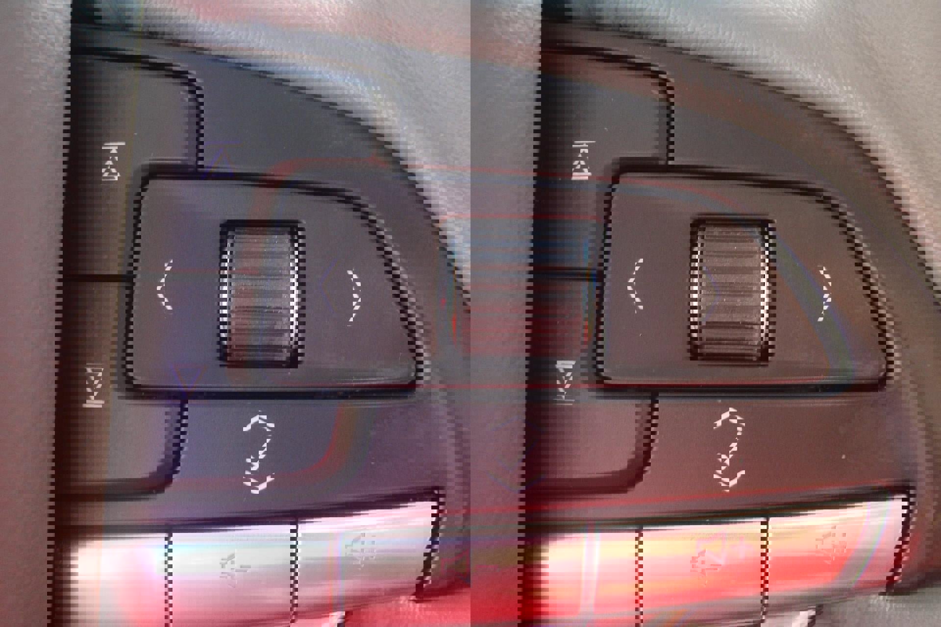 Used 2023 Cadillac XT6 Premium Luxury w/ Technology Package image 12