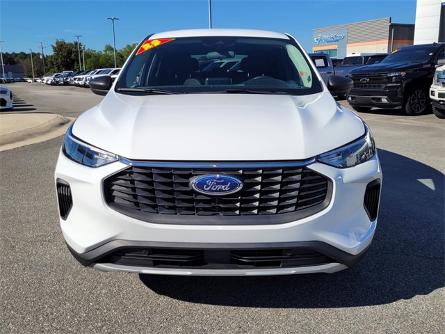 Used 2023 Ford Escape Active image 2