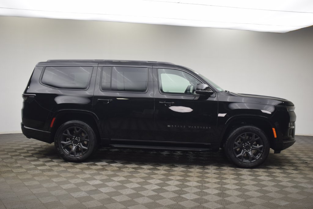 New 2026 Jeep Grand Wagoneer Limited AWD/4WD image 4