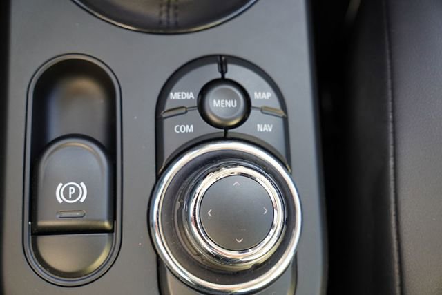 Used 2023 MINI Cooper SE image 26