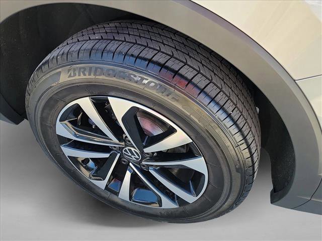 Used 2022 Volkswagen Tiguan S w/ Driver Assistance Package image 12