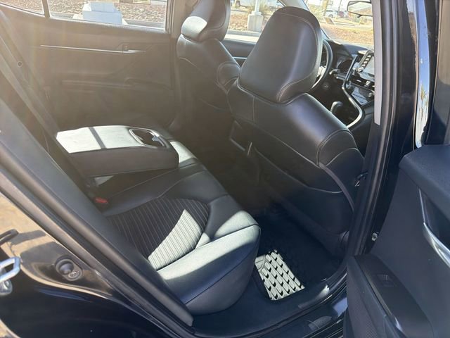 Used 2021 Toyota Camry SE w/ Blackout Package (TMS) FWD image 28