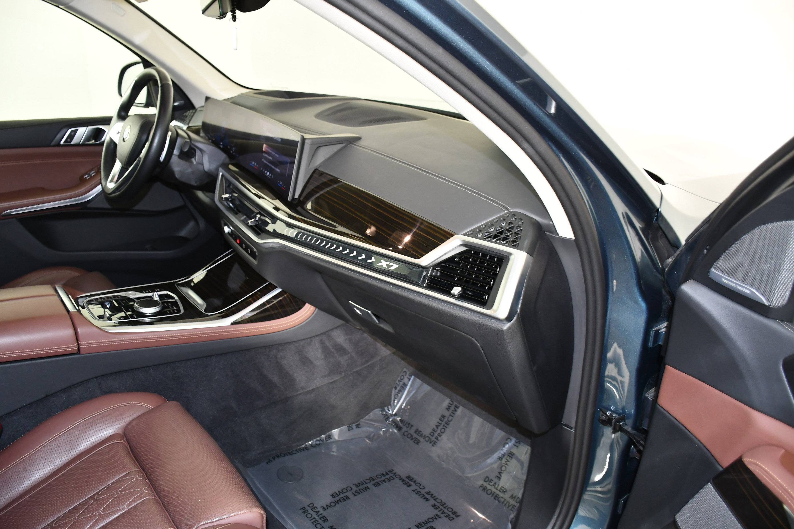 Used 2025 BMW X7 xDrive40i image 41