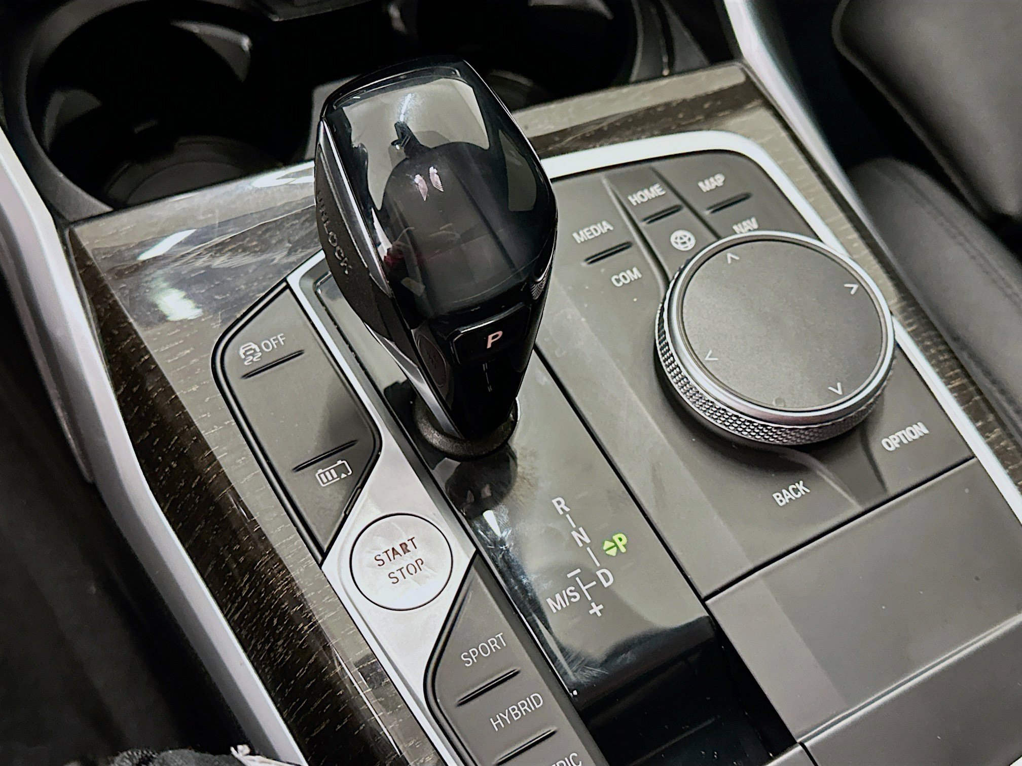 Used 2021 BMW 330e xDrive image 25