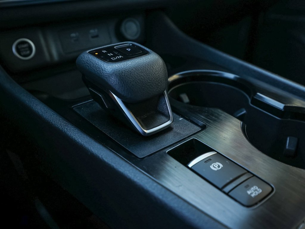 Used 2023 Nissan Rogue SV image 31