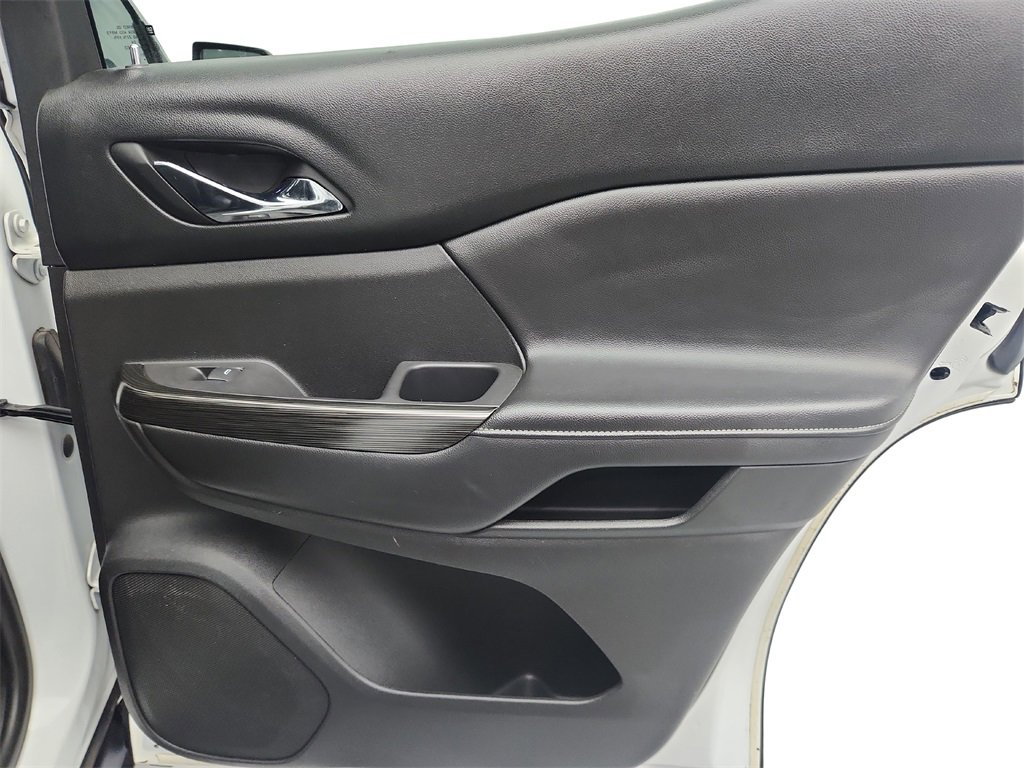 Used 2018 GMC Acadia SLT image 29