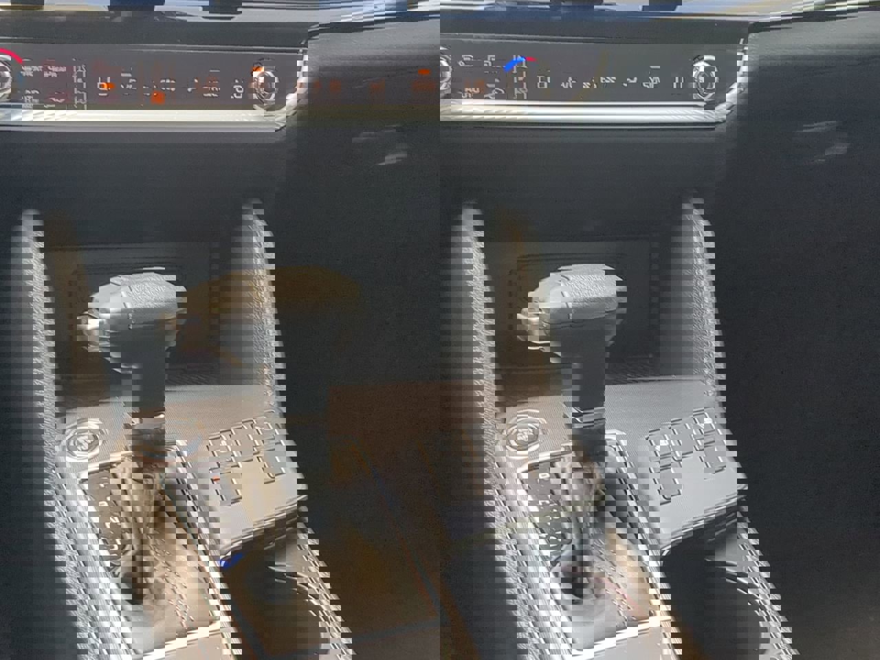 New 2026 Kia Sportage EX w/ EX Panorama Roof Package image 17