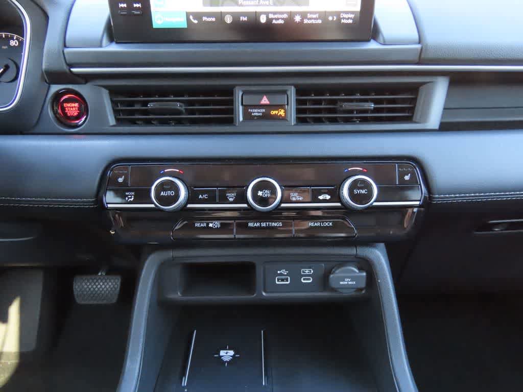 Certified 2023 Honda Pilot Touring image 24