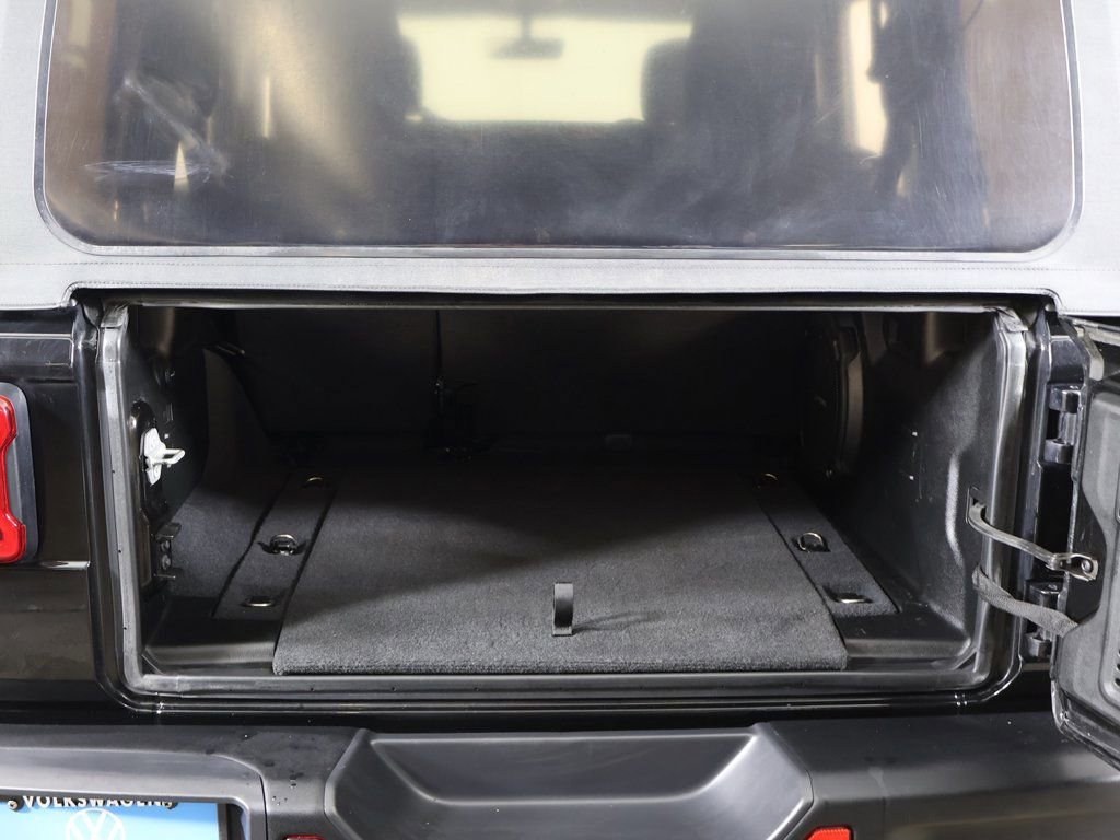 Used 2021 Jeep Wrangler Unlimited Rubicon image 17