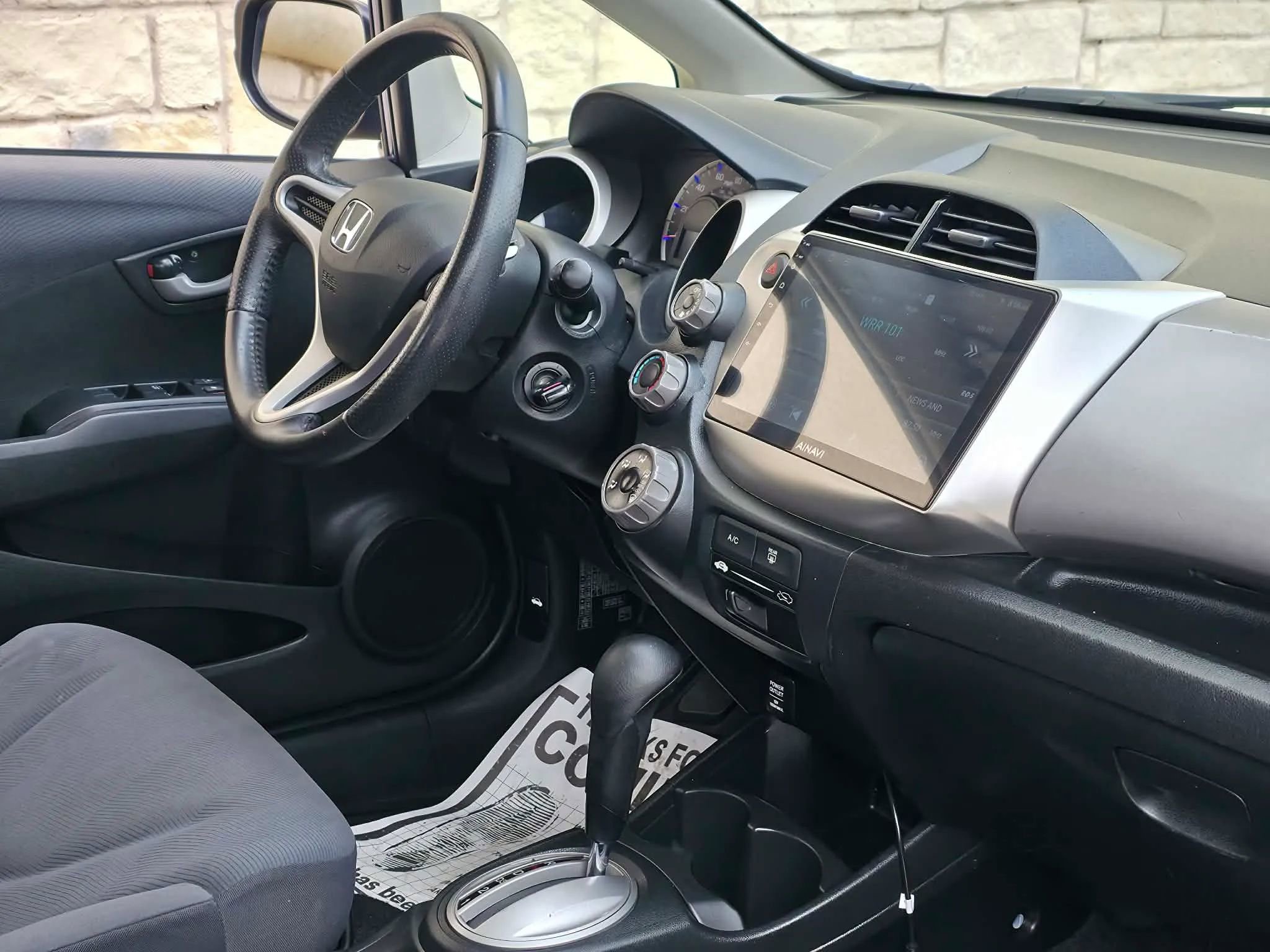 Used 2013 Honda Fit image 17