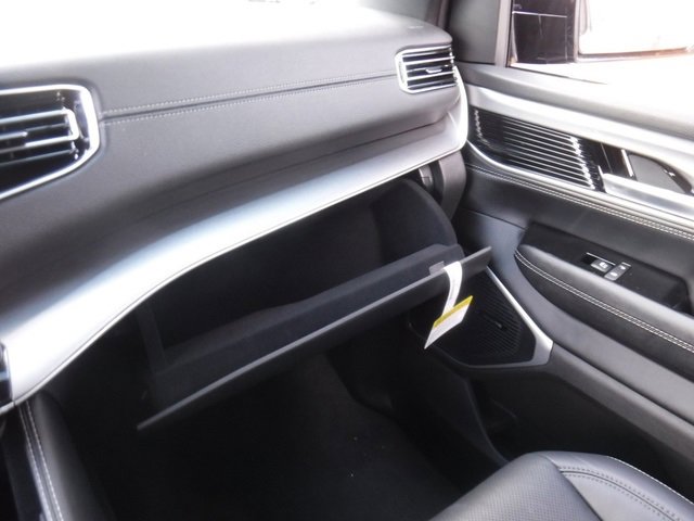 New 2025 Jeep Wagoneer Series II image 38