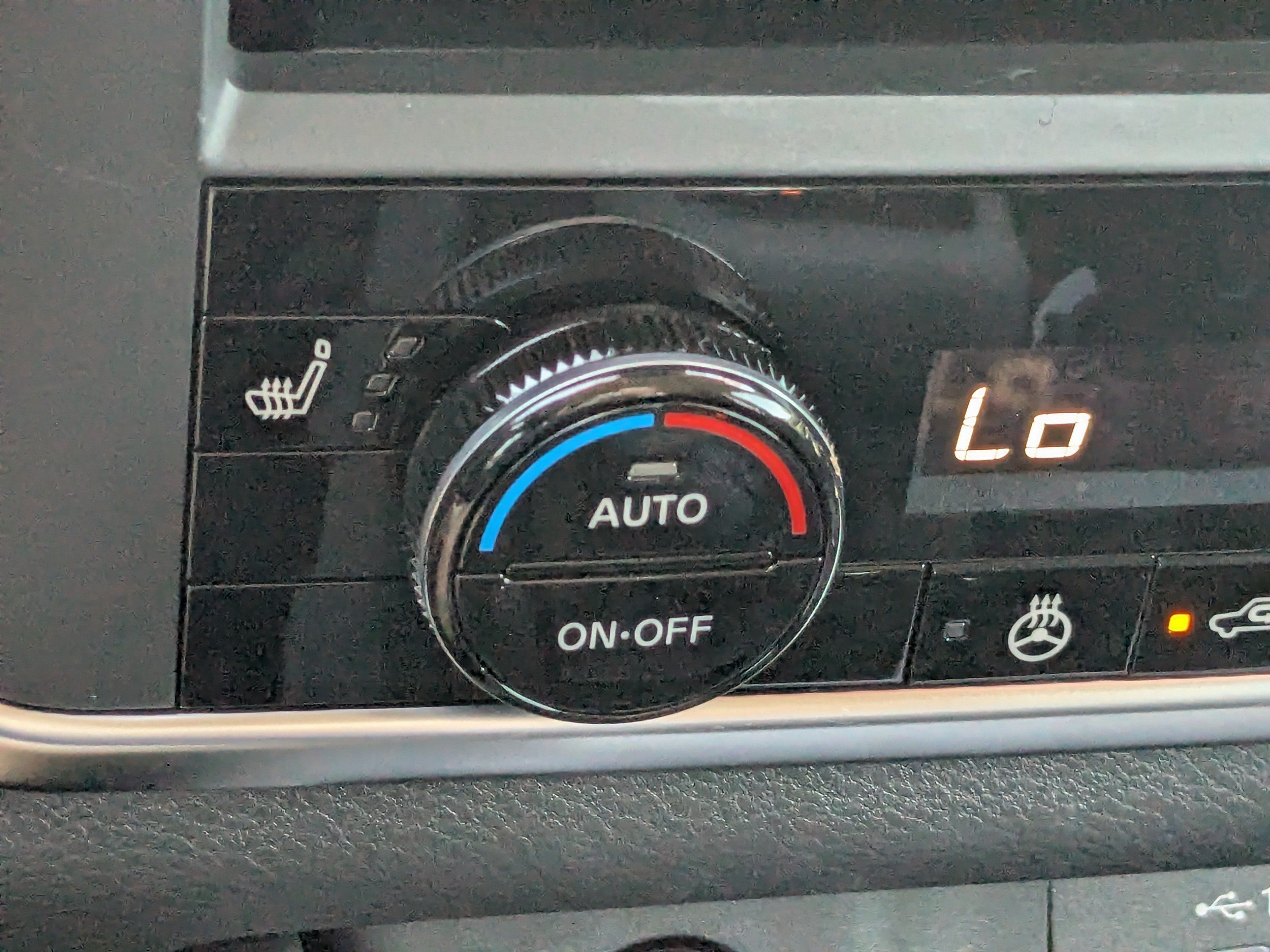 Certified 2026 Nissan Rogue SV w/ Cold Weather Package AWD/4WD image 22