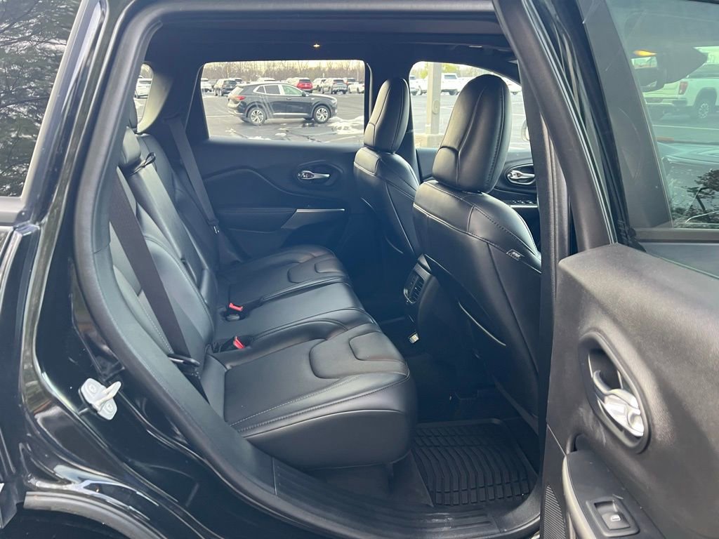 Used 2020 Jeep Cherokee High Altitude image 11