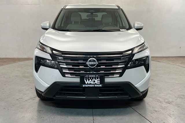 Used 2025 Nissan Rogue SV image 8