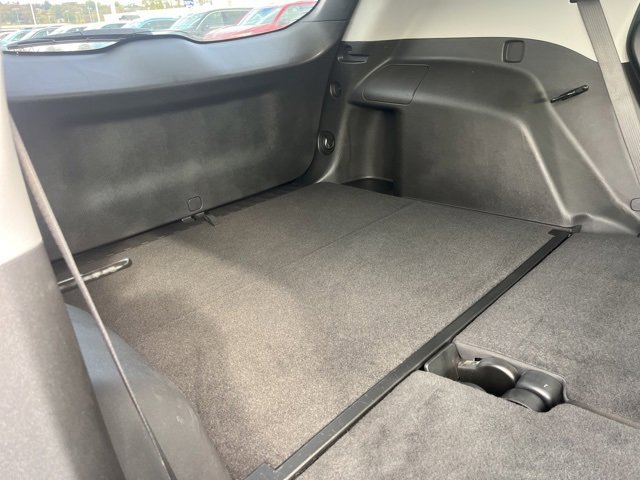 Used 2023 GMC Terrain SLE w/ Driver Convenience Package image 48