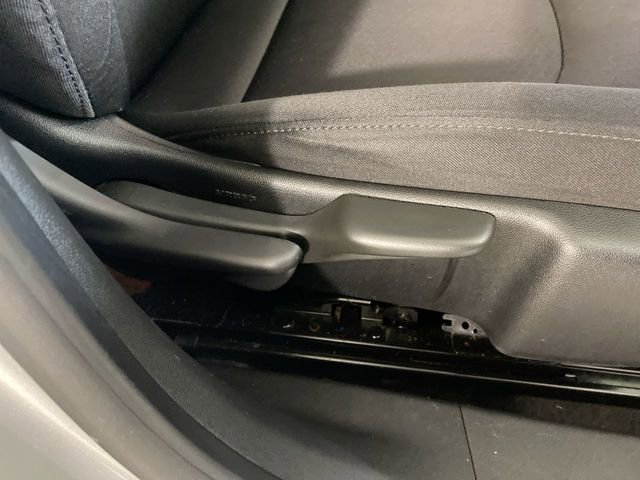 Used 2018 Chevrolet Malibu RS w/ Driver Confidence Package FWD image 16