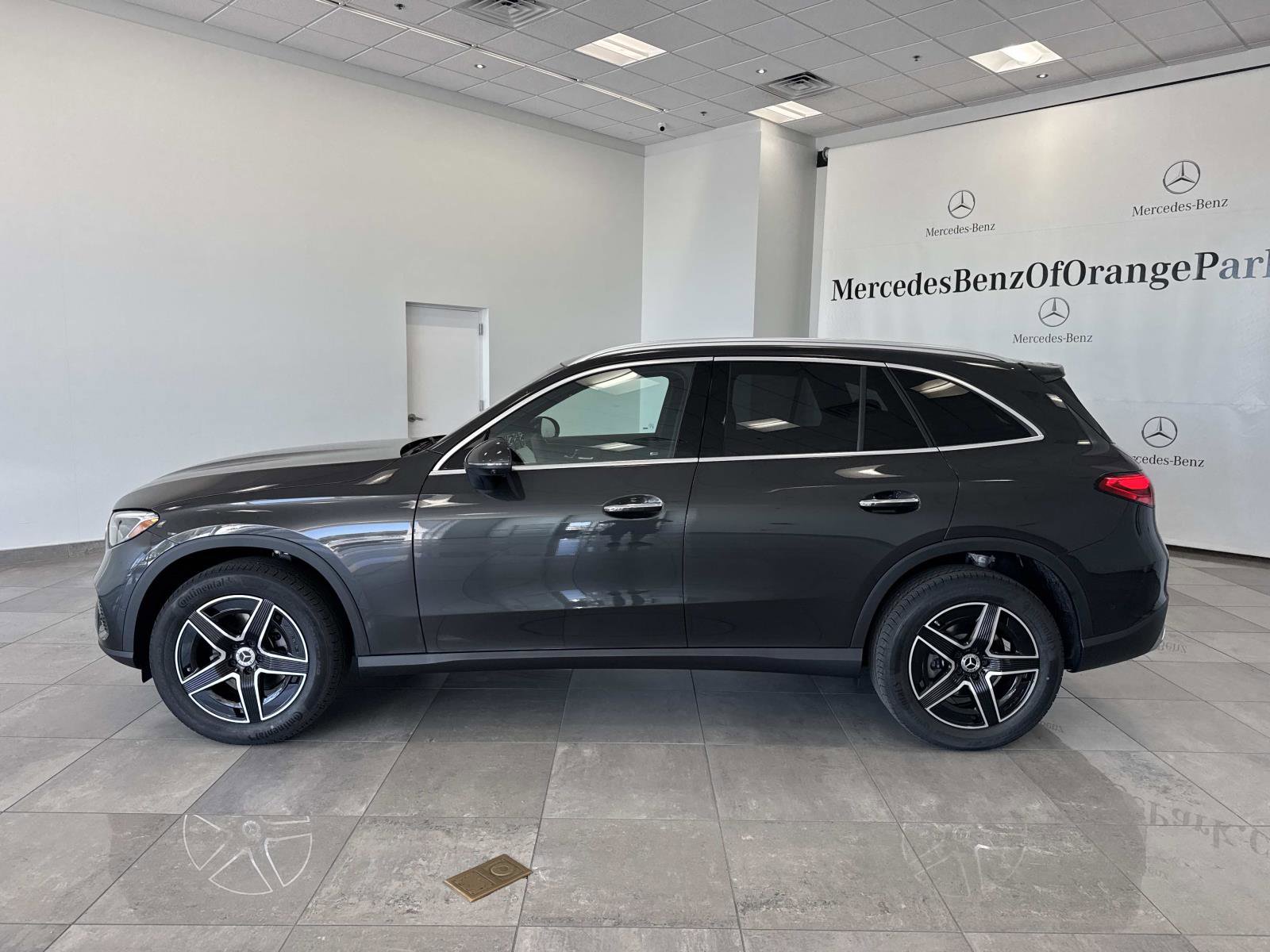 New 2026 Mercedes-Benz GLC 300 image 8