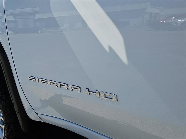 Used 2025 GMC Sierra 2500 SLE w/ SLE Value Package; AWD/4WD image 10