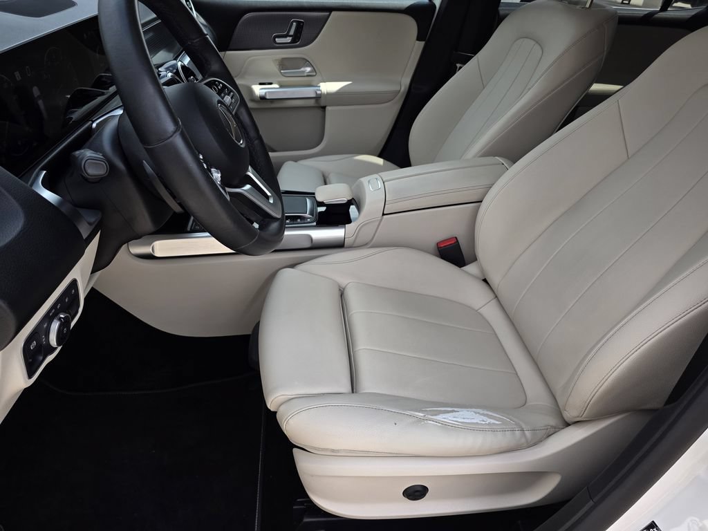 Used 2021 Mercedes-Benz GLB 250 image 13