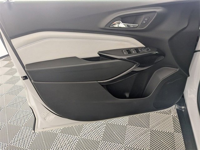 Certified 2025 Chevrolet Trax LT w/ LT Convenience Package image 10