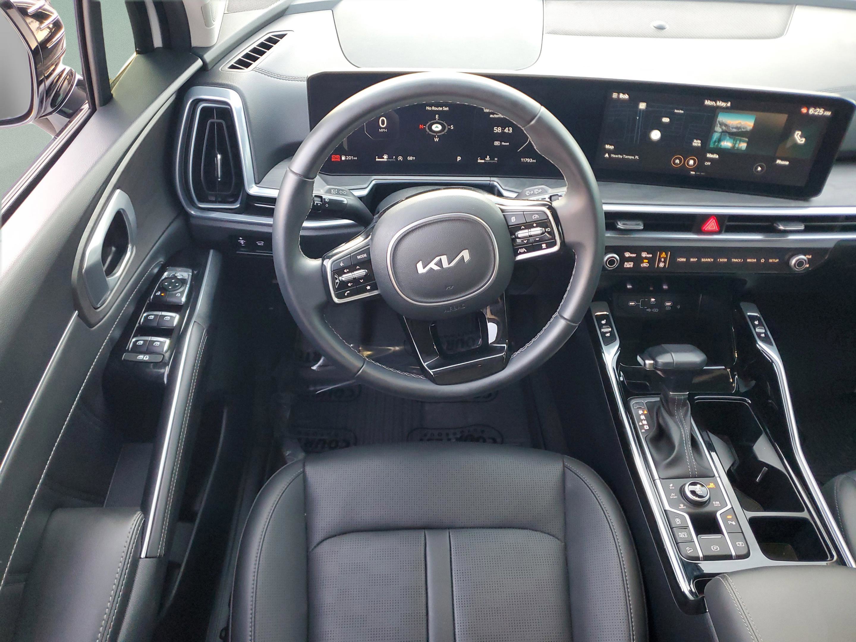 Certified 2025 Kia Sorento SX AWD/4WD image 9