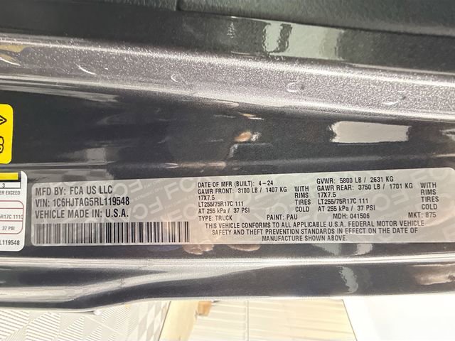 Used 2024 Jeep Gladiator Willys image 29