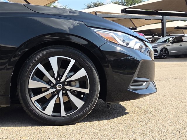 Used 2023 Nissan Sentra SV w/ SV Premium Package image 5