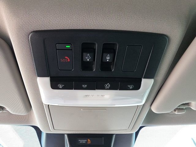 Used 2023 Nissan Rogue SL w/ SL Premium Package image 21