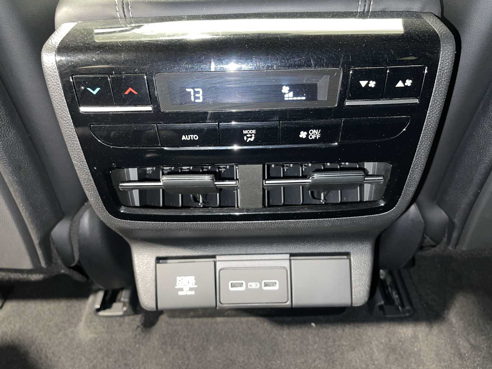 Used 2024 Acura MDX SH-AWD w/ Technology Package image 25