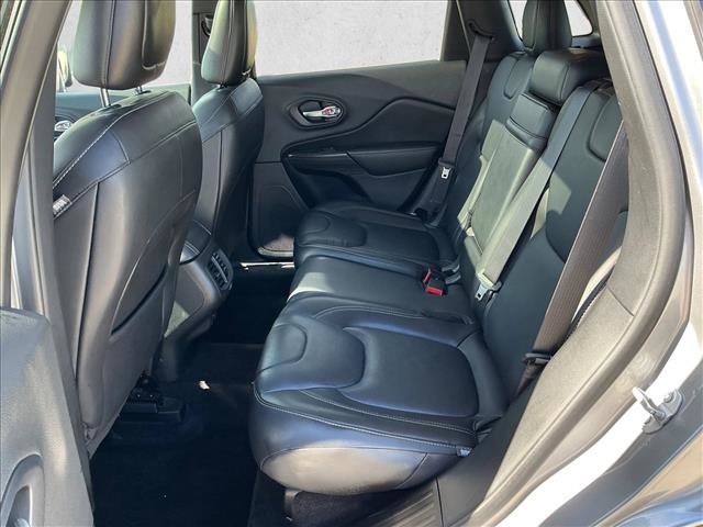Used 2016 Jeep Cherokee Limited AWD/4WD image 12