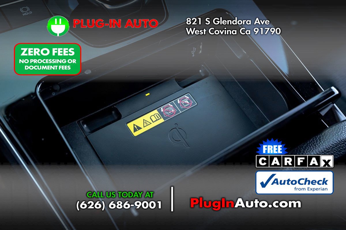 Used 2023 Subaru Solterra AWD image 29
