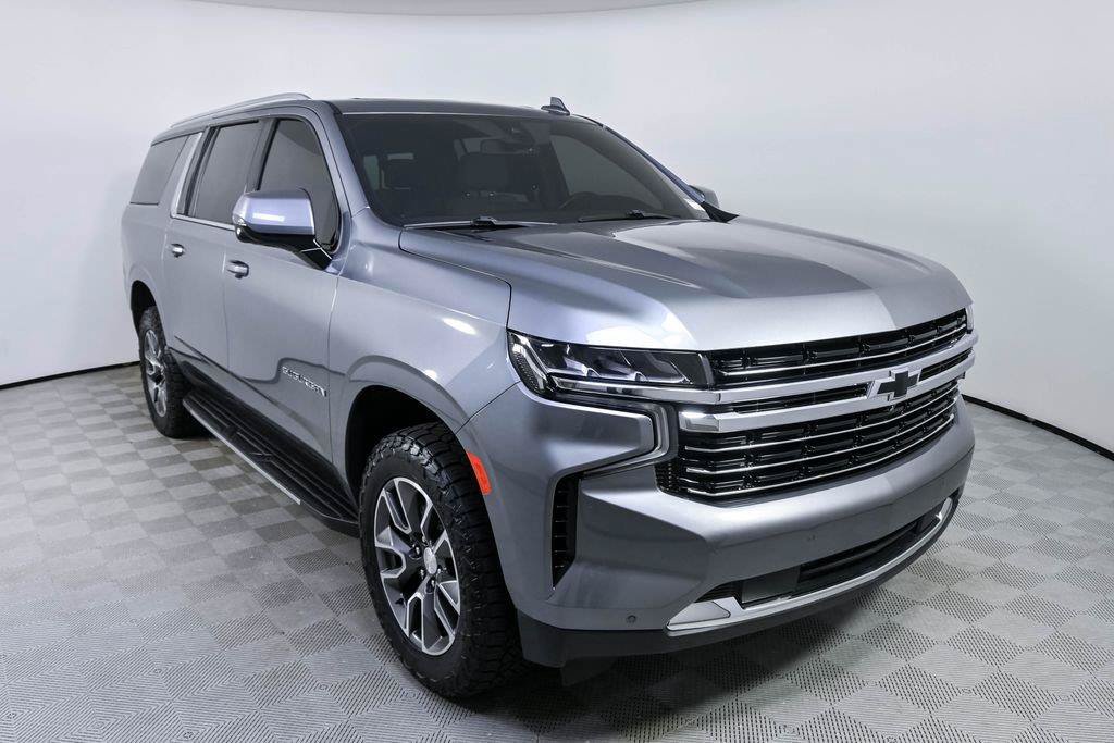 Used 2022 Chevrolet Suburban LT w/ LT Signature Plus Package RWD image 29