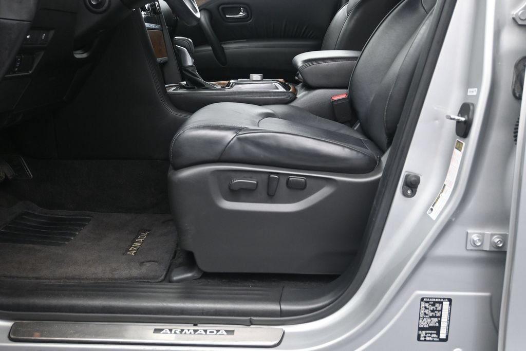 Used 2021 Nissan Armada SL w/ Captain's Chairs Package AWD/4WD image 23