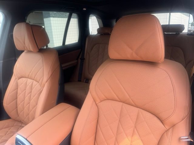 New 2026 BMW X5 xDrive50e w/ Climate Comfort Package AWD/4WD image 17