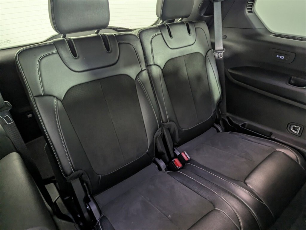 Certified 2023 Jeep Grand Cherokee L Laredo image 30