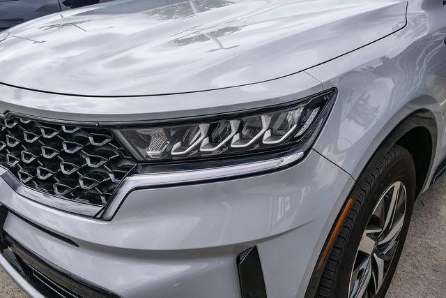 Certified 2023 Kia Sorento EX w/ Panoramic Sunroof Package image 7